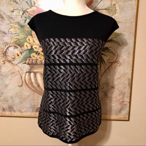 Sz XL Escada Shiloah Black and Silver Sleeveless Knit Top - Picture 2 of 16
